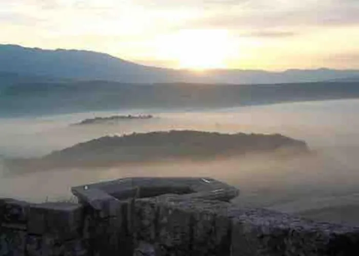 Old Town - Bambo Knin